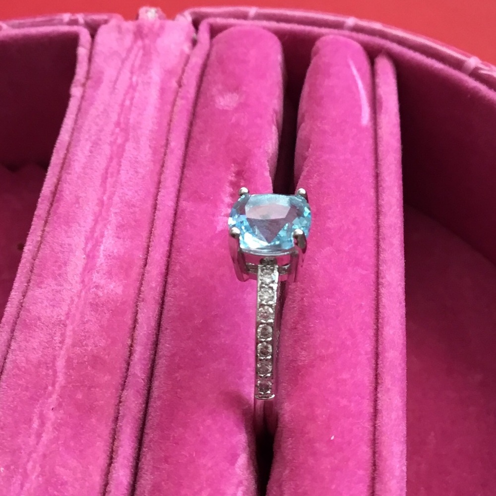 Ring - Picture 2 of 3